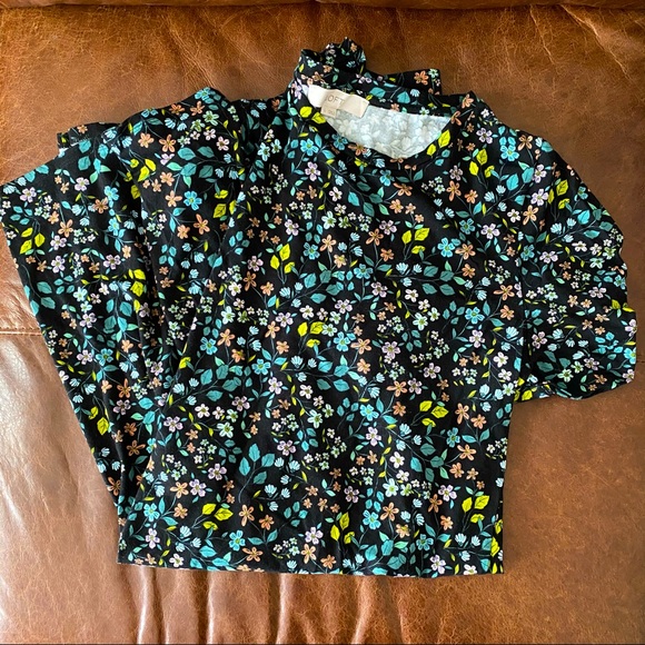 LOFT floral swing dress with puff sleeves - Picture 2 of 5